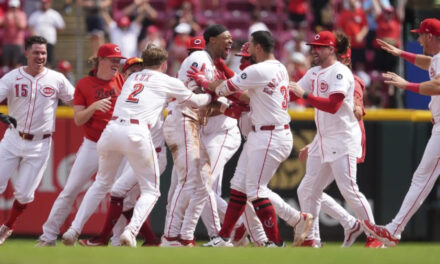 Reds remontan y vencen 3-2 a Padres con sencillo de Will Benson con las bases llenas en la novena