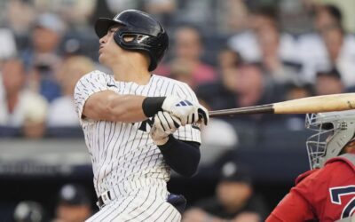 Anthony Volpe sale lesionado tras jonrón en la victoria de los Yankees sobre los Medias Rojas
