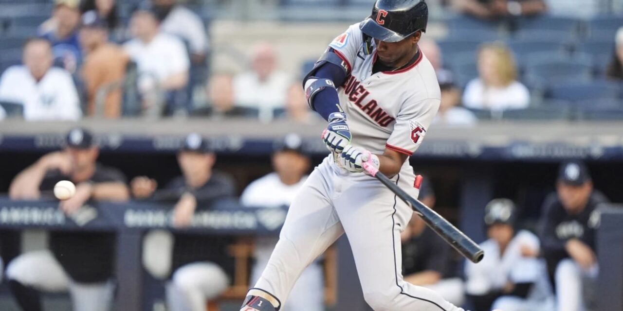 Guardianes anotan 3 en la 1ª entrada y respaldan a Ortiz en victoria 4-0 en Yankee Stadium