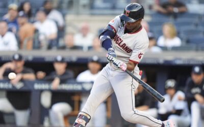 Guardianes anotan 3 en la 1ª entrada y respaldan a Ortiz en victoria 4-0 en Yankee Stadium