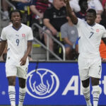 Estados Unidos recibe 4 goles en el primer tiempo y cae 4-0 ante Suiza