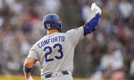Conforto y Ohtani conectan jonrones por Dodgers, líderes del Oeste, que se imponen 9-7 a Rockies.