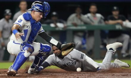 Yankees anotaron una carrera tardía para vencer a los Reales 1-0 y completar la barrida