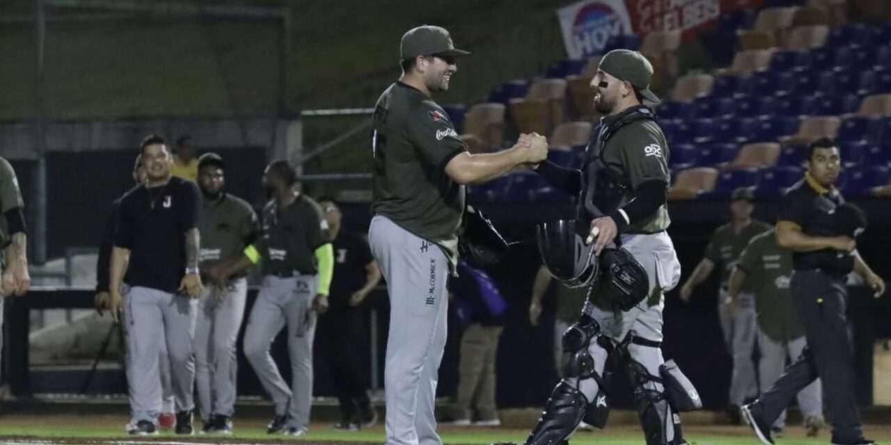 Jorge Pérez lanzó las nueve entradas sin permitir carrera en la victoria de Toros de Tijuana por 12-0 sobre Tigres de Quintana Roo