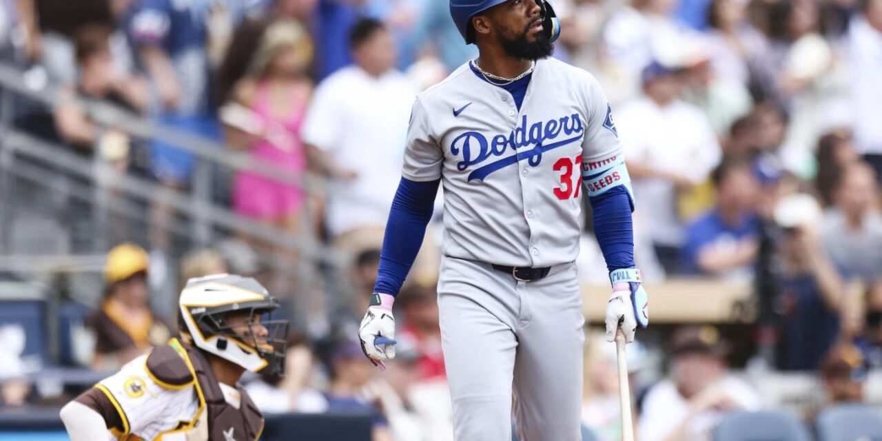 Teoscar Hernández pega jonrón de 3 carreras y los Dodgers vencen 5-2 a los Padres para ganar la serie