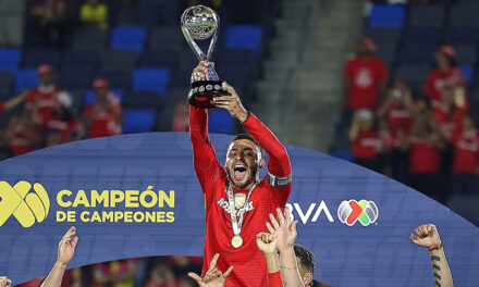 Toluca Campeón de Campeones tras remontar al América