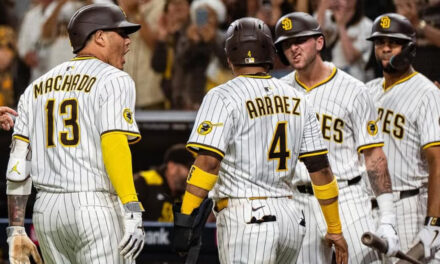 Machado ayuda a Padres a superar 7-1 a Mets con jonrón y Soto sale lesionado