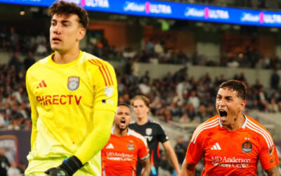 Ponce anotó dos goles tardíos para darle a Houston una victoria de 4-3 sobre el líder San Diego FC