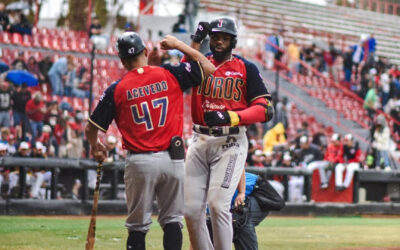 Toros de Tijuana repitió la dosis con cuatro cuadrangulares y venció 7-5 a Caliente de Durango para quedarse con la serie 