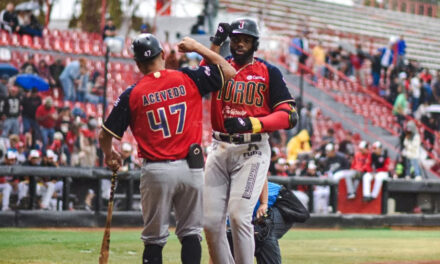 Toros de Tijuana repitió la dosis con cuatro cuadrangulares y venció 7-5 a Caliente de Durango para quedarse con la serie 