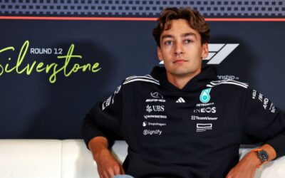 Russell espera seguir en Mercedes pese a señales de que Verstappen podría unirse