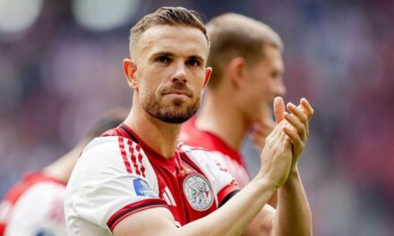 Jordan Henderson regresa a la Liga Premier al fichar con Brentford