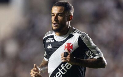 Coutinho completa su traspaso del Villa al Vasco da Gama de Brasil