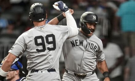 Grand slam de Grisham en el noveno inning completa remontada de Yankees contra Bravos
