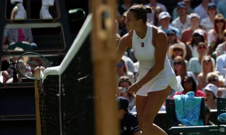 Sabalenka despierta a tiempo para meterse en sus terceras semifinales de Wimbledon