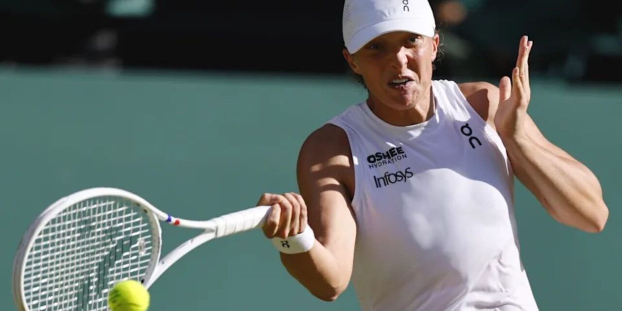 Swiatek pisa su primera final de Wimbledon