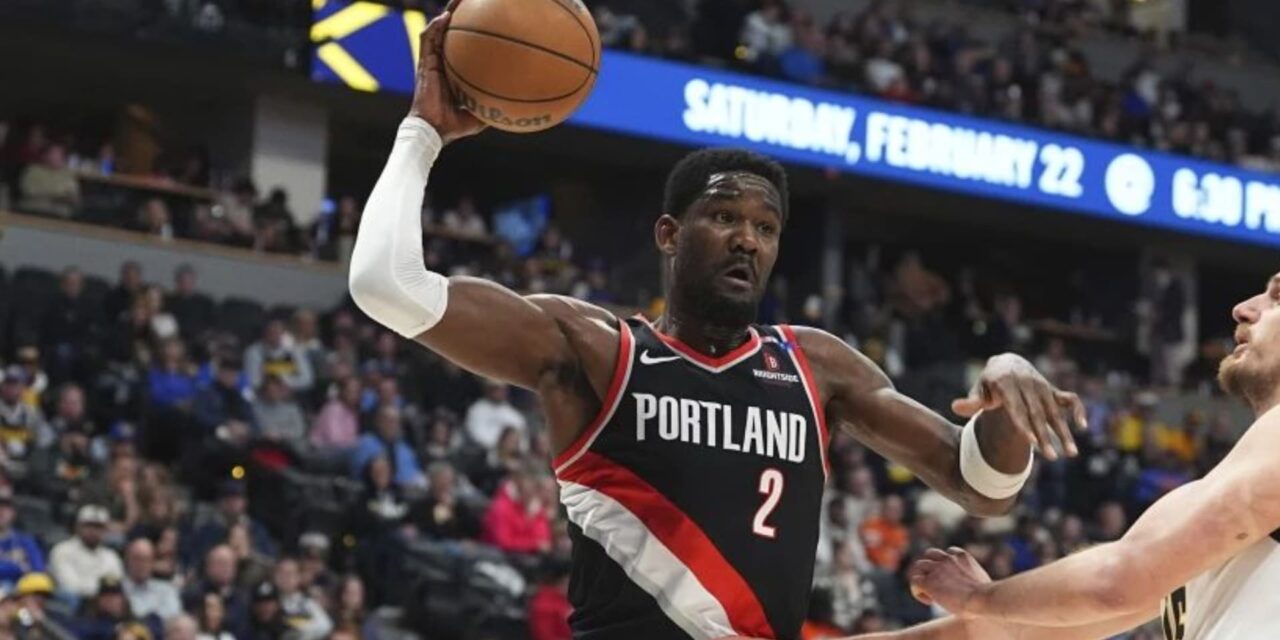 Deandre Ayton se unirá a LeBron, Luka y los Lakers