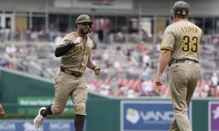 Bogaerts conecta grand slam en la primera y Padres vencen 8-1 a Nacionales