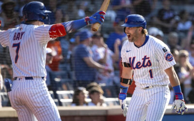 Jonrón de dos carreras de McNeil en la 7ma contra Weaver da triunfo a Mets 6-5 sobre Yankees