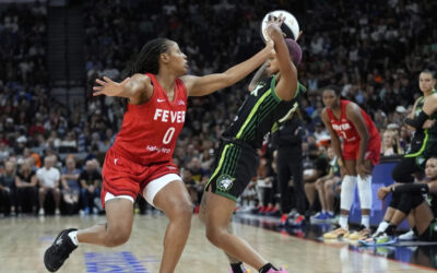 Sin Clark, las Fever superan a Lynx por 74-59 y ganan la Copa del Comisionado de la WNBA