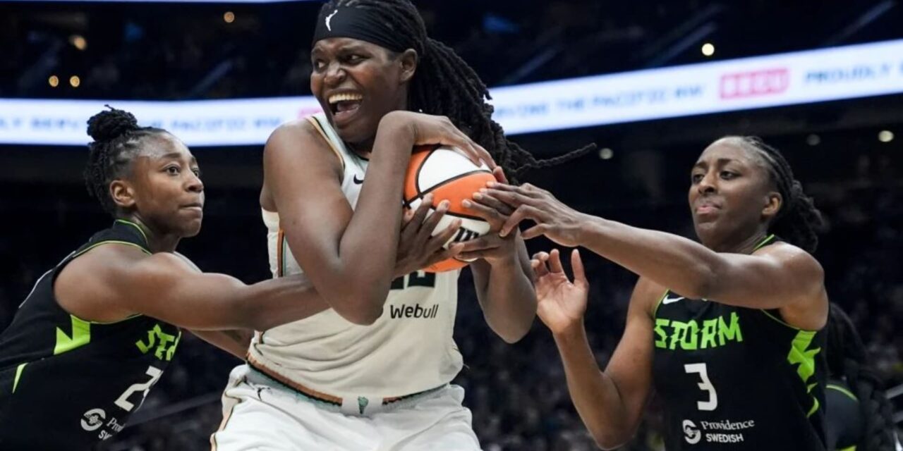 Jonquel Jones regresa a la alineación de Liberty y lidera la anotación del equipo en la victoria sobre Indiana Fever