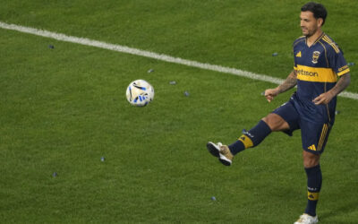 En medio de fiesta que le brindan los hinchas Leandro Paredes desembarca en Boca