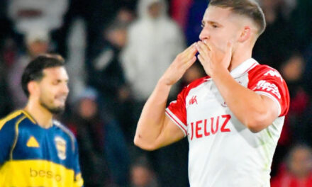 Huracán derrota a Boca Juniors y prolonga el mal momento xeneize