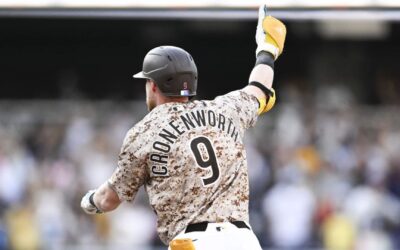 Con sencillo de Cronenworth en la 10ma, Padres superan 3-2 a Rangers