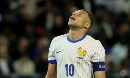 Francia investiga las donaciones de Mbappé a cinco policías franceses