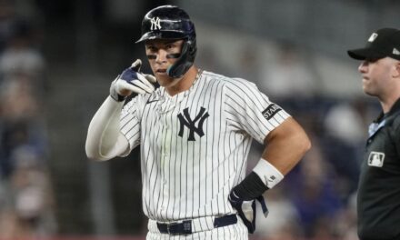 Judge y Raleigh conectan jonrones en la victoria 10-3 de los Yankees sobre los Marineros