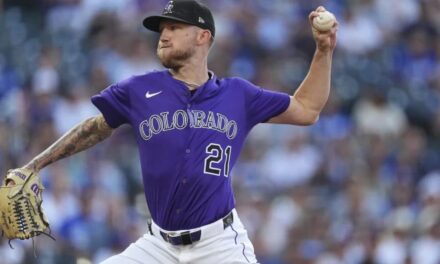 Rockies rompen racha de diez derrotas ante LA