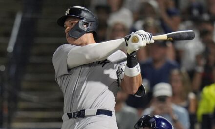 Los Yankees igualan récord del club con 9 jonrones en victoria 13-3 sobre los Rays