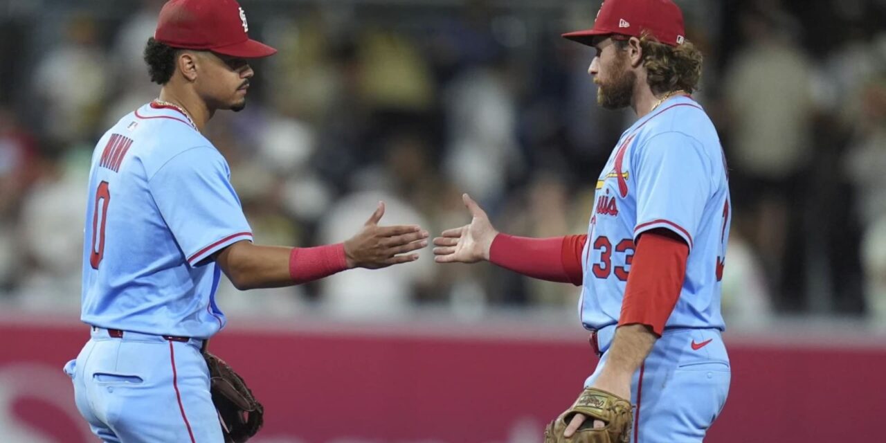 Masyn Winn desempata el juego y los Cardinales remontan para vencer 8-5 a los Padres