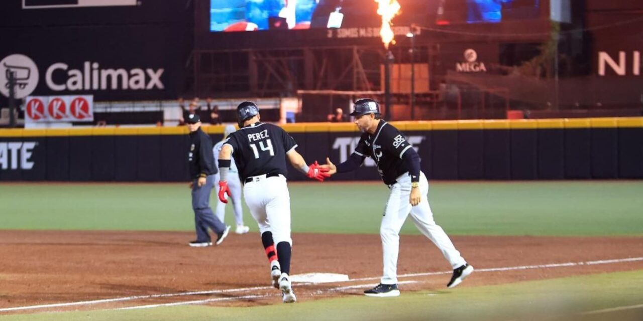 Con “grandslam” de Hernán Pérez los Toros de Tijuana vencieron 10-5 a Caliente de Durango 