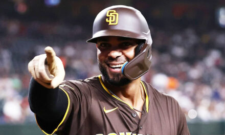 Padres vencen a los Diamondbacks 10-5