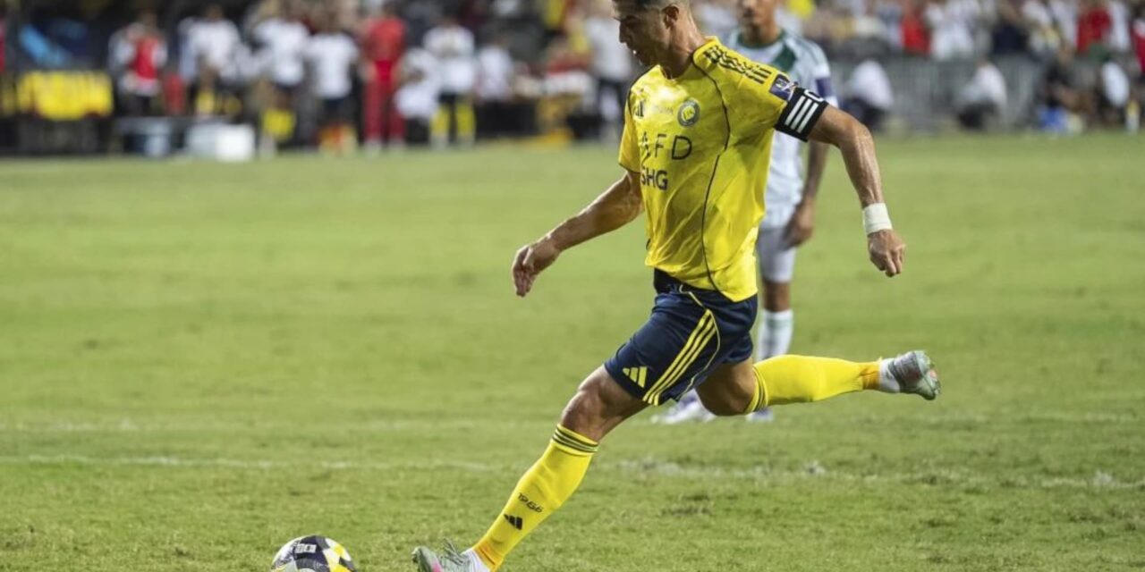 Cristiano Ronaldo hace historia con 100 goles en cuatro clubes, pero Al-Nassr pierde