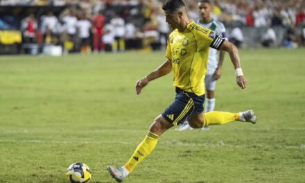 Cristiano Ronaldo hace historia con 100 goles en cuatro clubes, pero Al-Nassr pierde