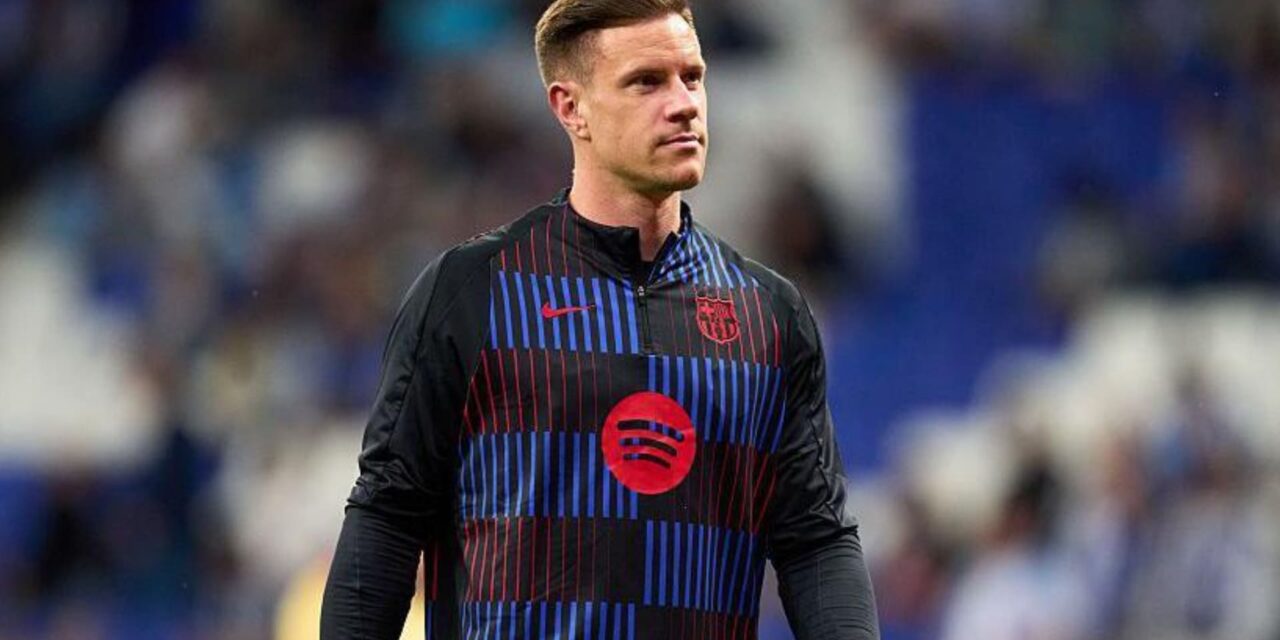 Barcelona podrá inscrubir al arquero Joan García tras confirmarse lesión prolongada de Ter Stegen