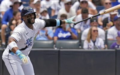 Yandy Díaz conecta dos jonrones contra Blake Snell y Rays vencen 3-0 a Dodgers