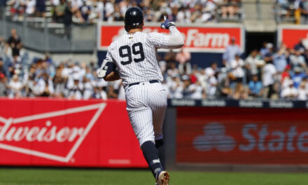 Yankees conectan cuatro jonrones en una entrada de nueve carreras y aplastan 11-2 a Nacionales