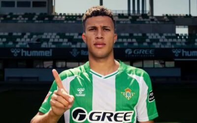 Betis presenta a Nelson Deossa 