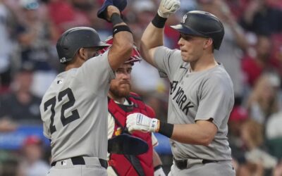 Yankees vencen a los Cardenales 12-8