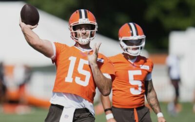 El veterano Joe Flacco fue seleccionado como mariscal de campo titular de los Browns para el primer partido de la temporada contra los Bengals el 7 de septiembre.