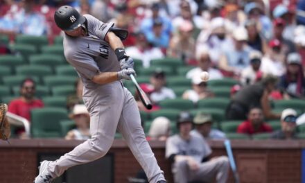 Bellinger y Goldschmidt ayudan a Yankees a barrer serie ante Cardenales con victoria de 8-4