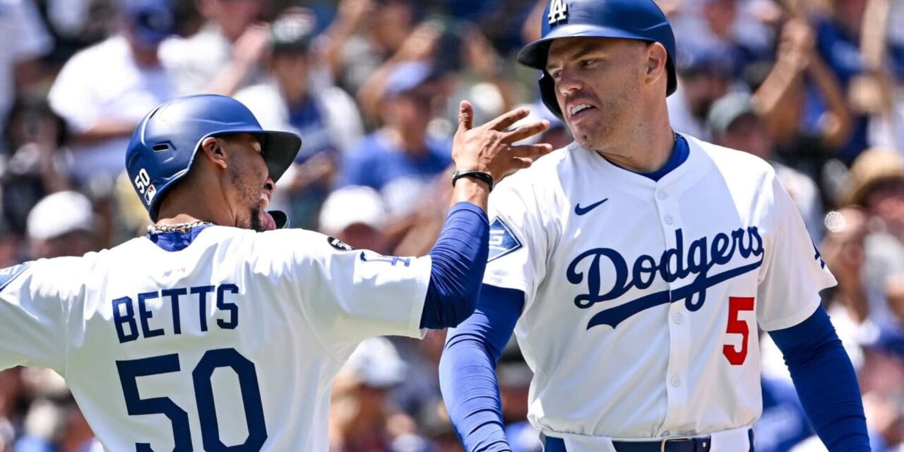Jonrón de Betts impulsa a Dodgers 5-4 sobre Padres ampliando ventaja en la NL Oeste