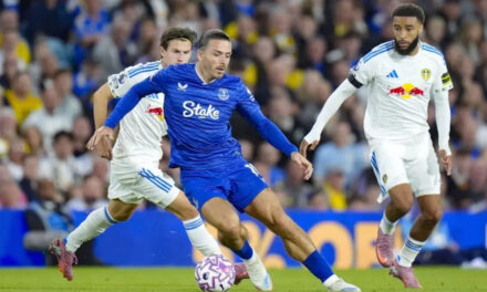 Grealish debuta con Everton en derrota ante el ascendido Leeds en la Liga Premier