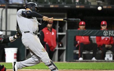 Grisham ayuda a los Yankees a vencer a los White Sox 10-2 para su sexta victoria consecutiva, la mayor cantidad de la temporada