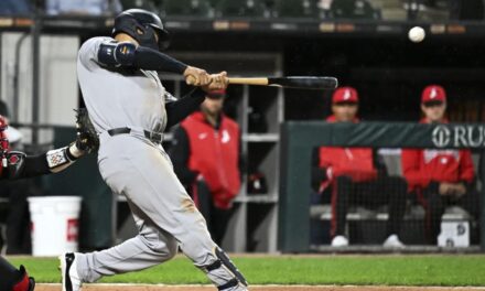 Grisham ayuda a los Yankees a vencer a los White Sox 10-2 para su sexta victoria consecutiva, la mayor cantidad de la temporada
