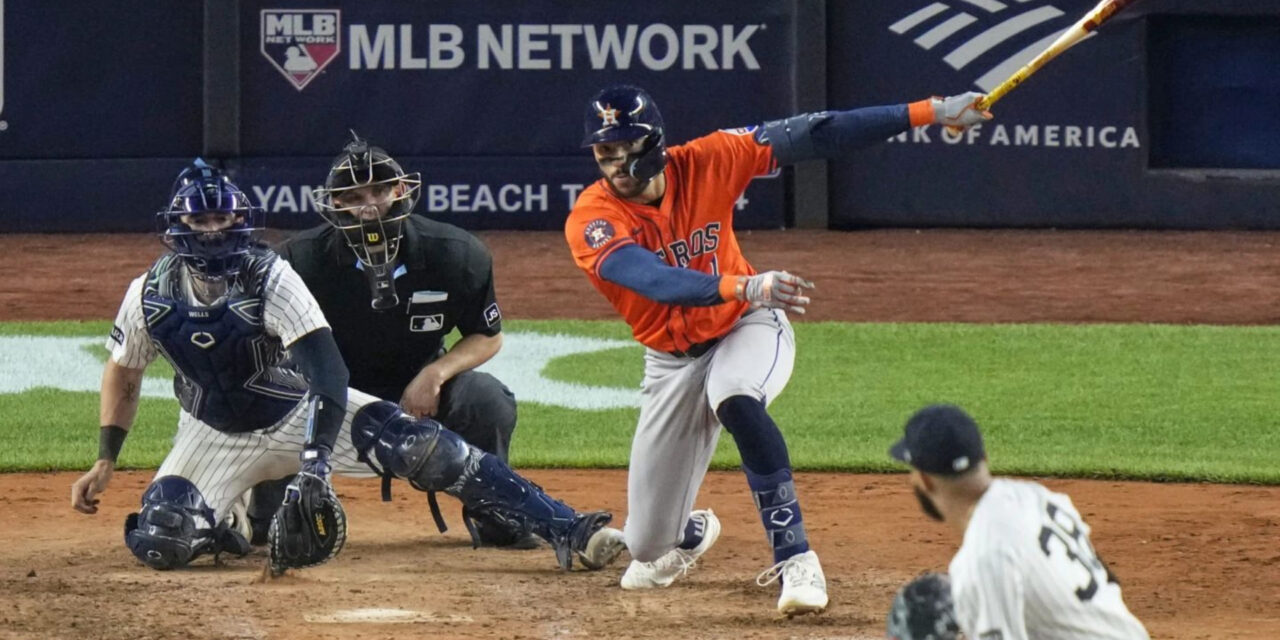 Correa conecta sencillo ante Williams en el décimo inning y los Astros superan a los Yankees 5-3