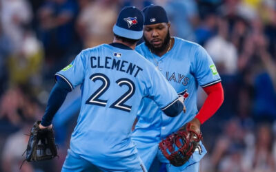 Guerrero Jr. conecta jonrón mientras Scherzer y Azulejos vencen 2-1 a Cubs